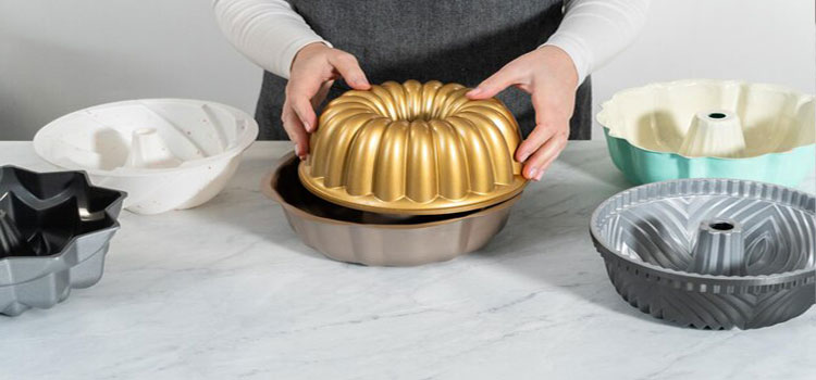 Can you bake muffin mix in a bundt pan