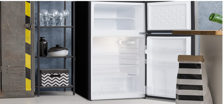 Danby 4.2 cu.ft Compact Refrigerator: A Convergence of Coolness
